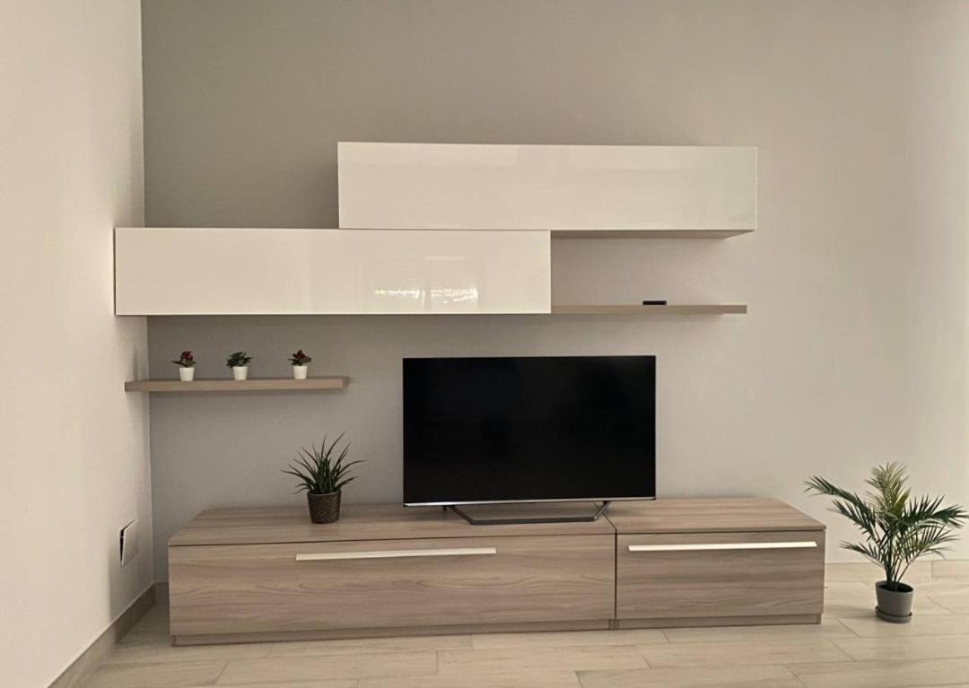 Shining House In Milan Apartment ภายนอก รูปภาพ