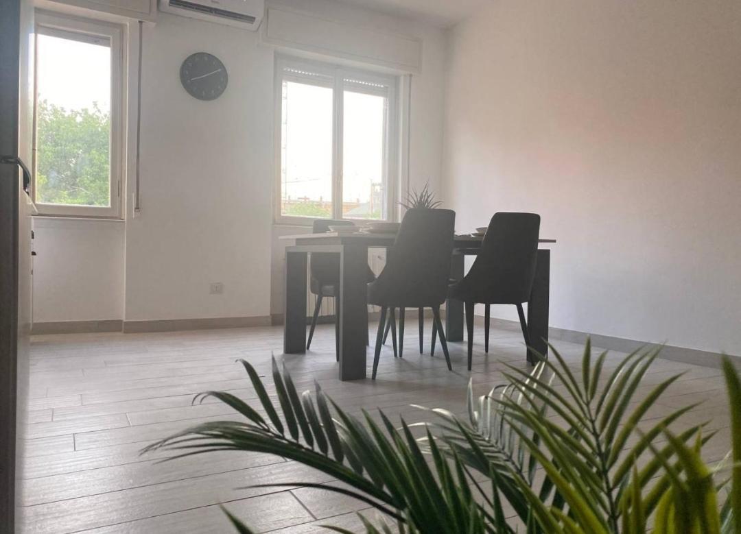 Shining House In Milan Apartment ภายนอก รูปภาพ