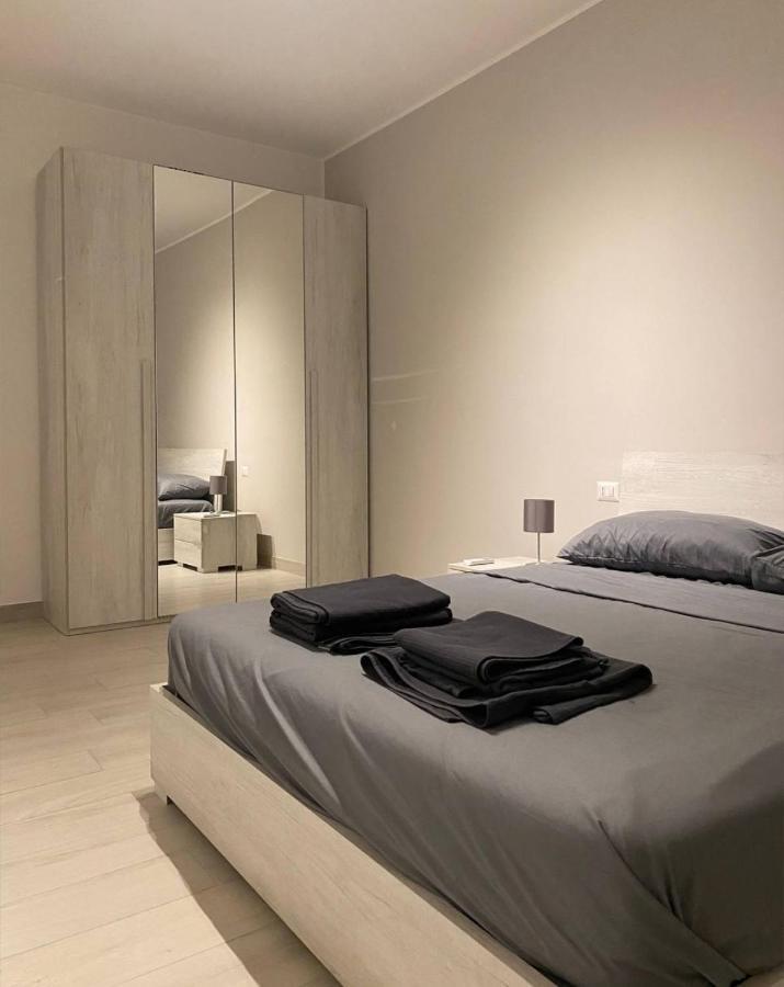 Shining House In Milan Apartment ภายนอก รูปภาพ